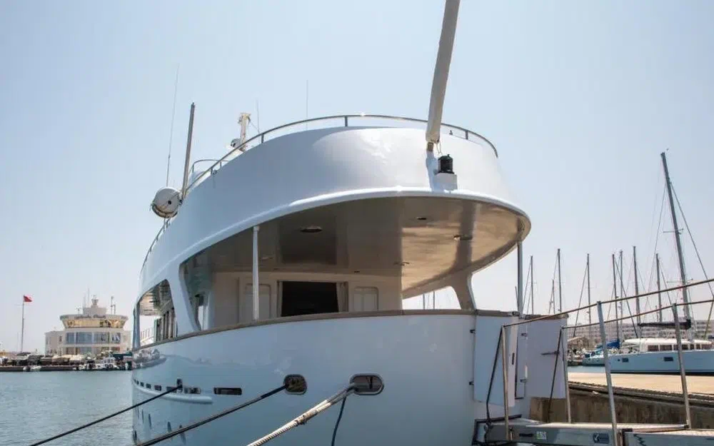 slider 7 Benetti 33