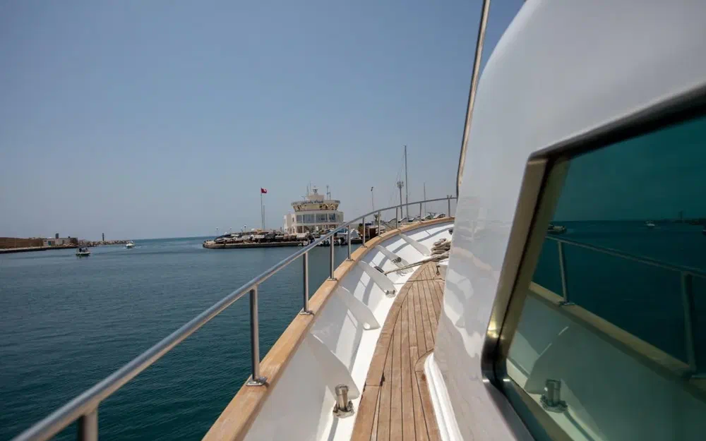 slider 8 Benetti 33