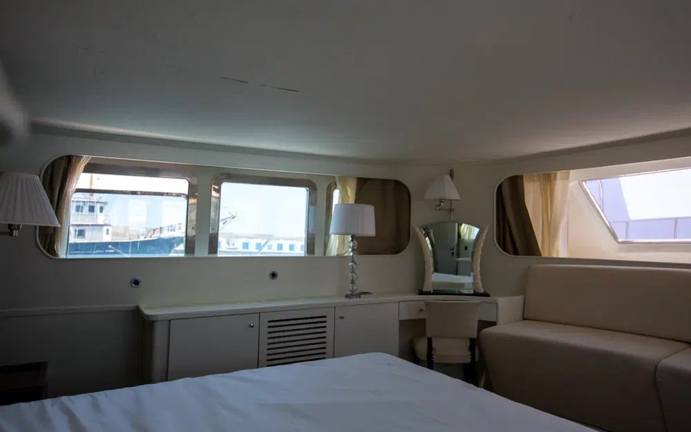 slider 95 Benetti 33