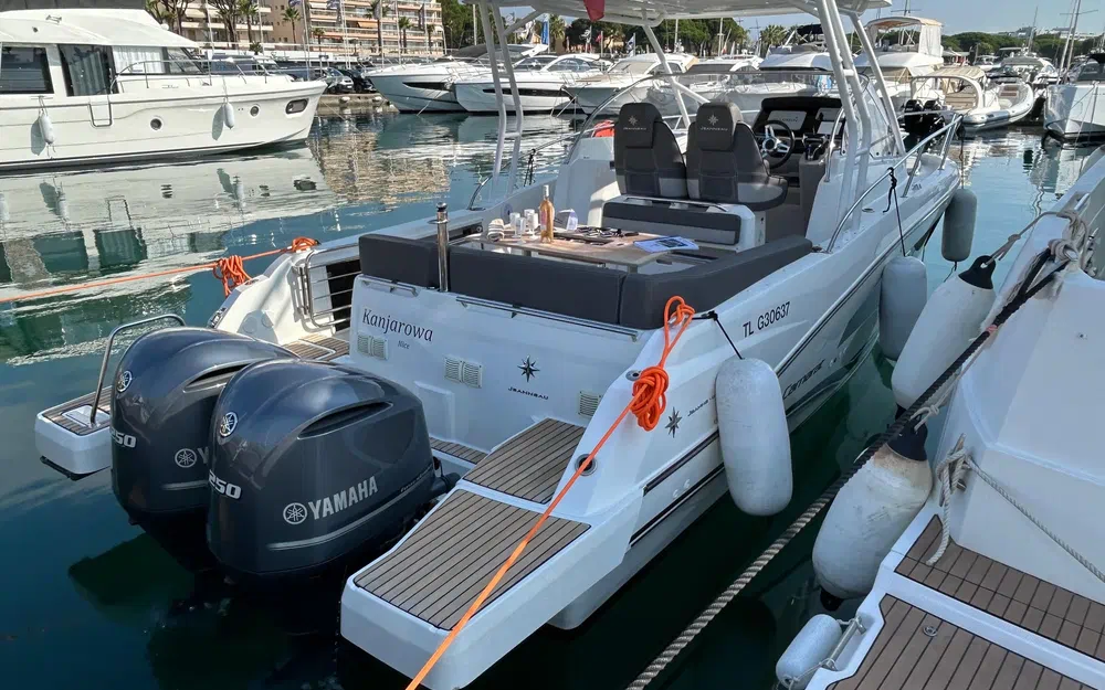 slider 2 Jeanneau Cap Camarat 9.0 WA
