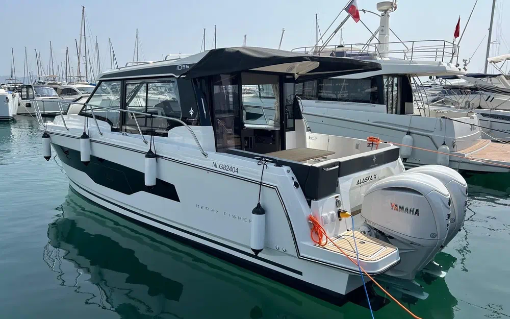 slider 0 Jeanneau Merry Fisher 1095