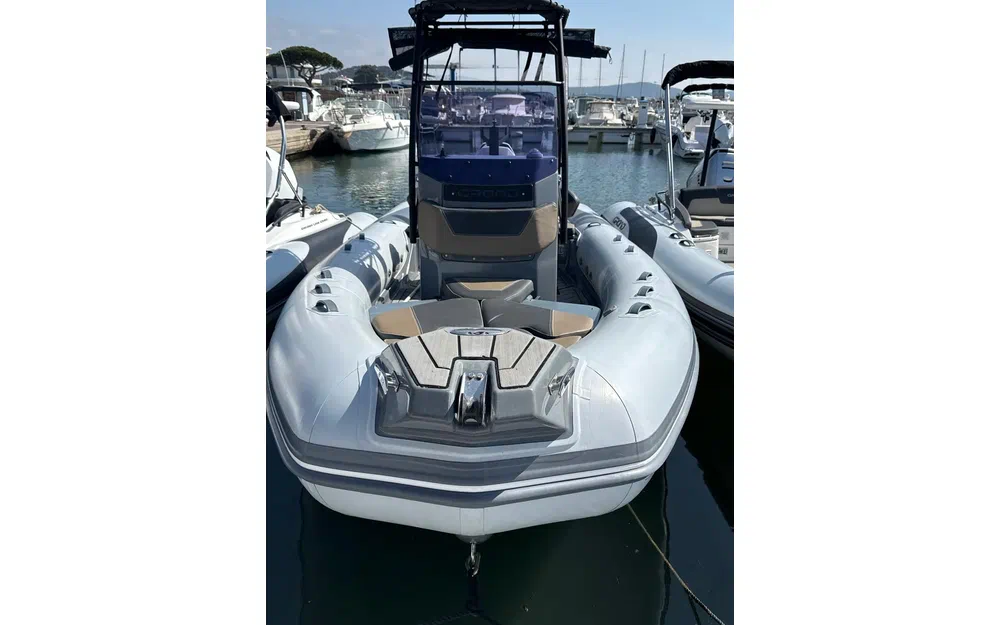 slider 3 Grand Drive Line D600 Lux