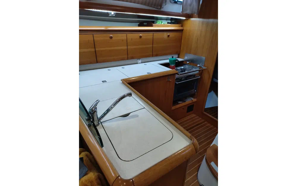 slider 14 Jeanneau Sun Odyssey 43
