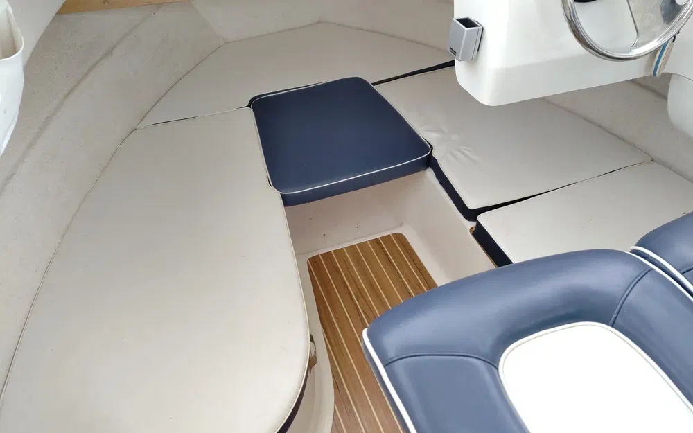 slider 22 Quicksilver Pilothouse 580