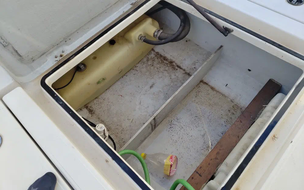 slider 9 Quicksilver Pilothouse 580