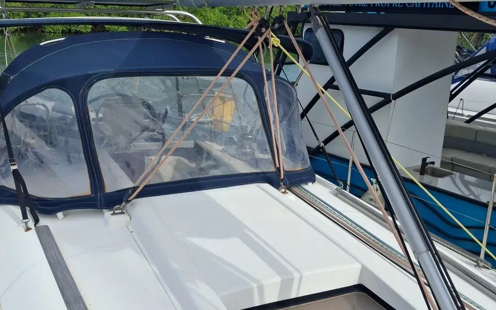 slider 9 Beneteau Oceanis 34