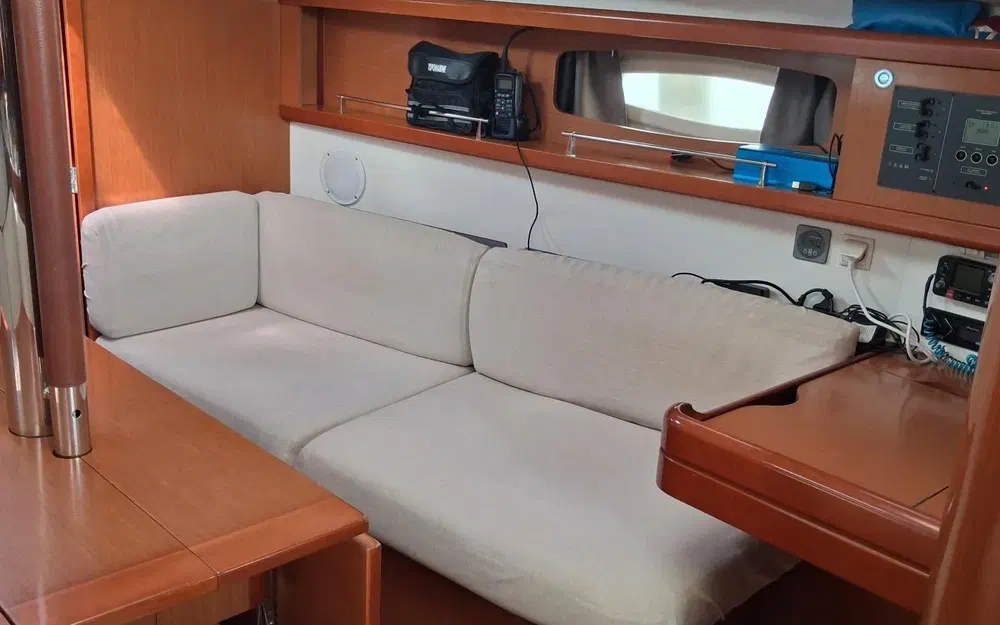 slider 13 Beneteau Oceanis 34