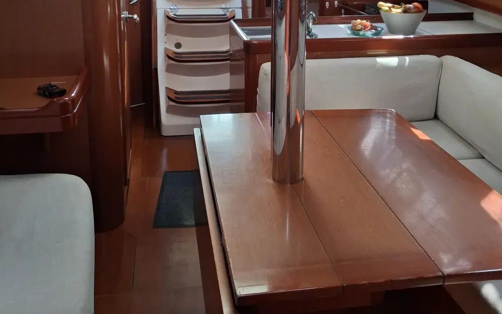 slider 16 Beneteau Oceanis 34