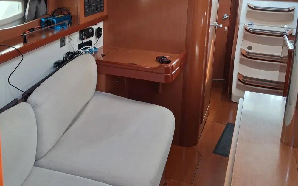 slider 17 Beneteau Oceanis 34