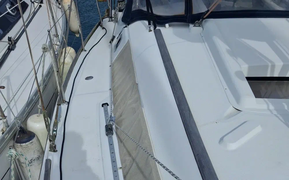slider 8 Beneteau Oceanis 34
