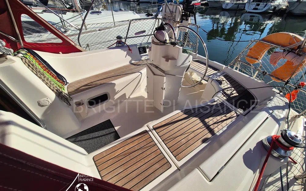 slider 5 Beneteau Oceanis 331 Clipper
