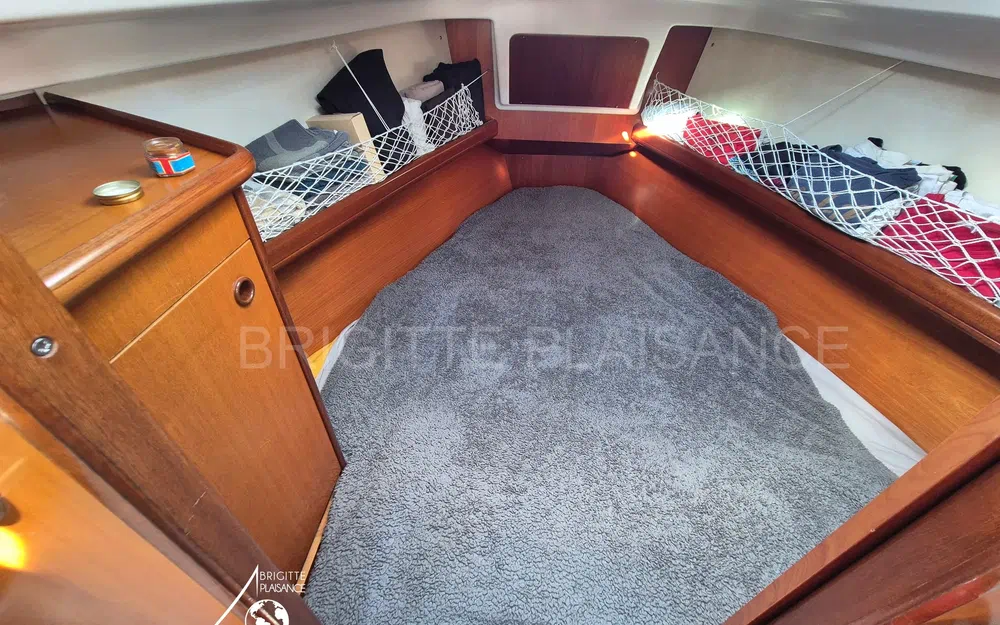 slider 8 Beneteau Oceanis 331 Clipper