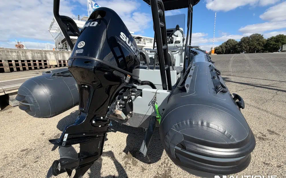 slider 4 3D Tender Patrol 650