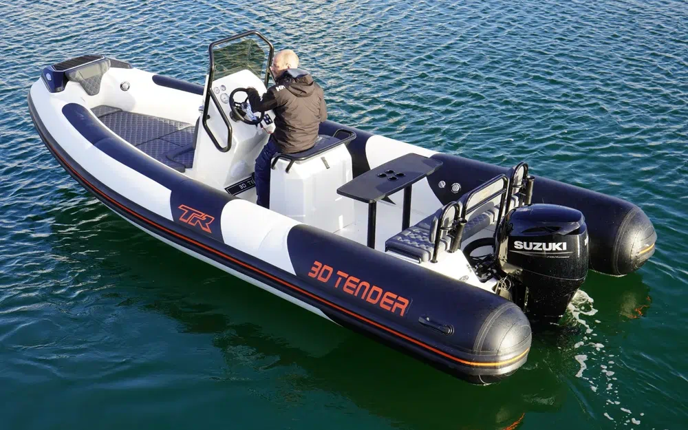 slider 0 3D Tender TR6 70cv
