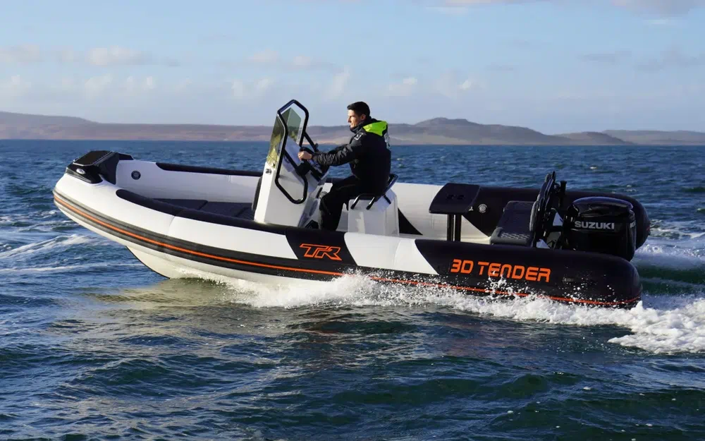 slider 3 3D Tender TR6 70cv