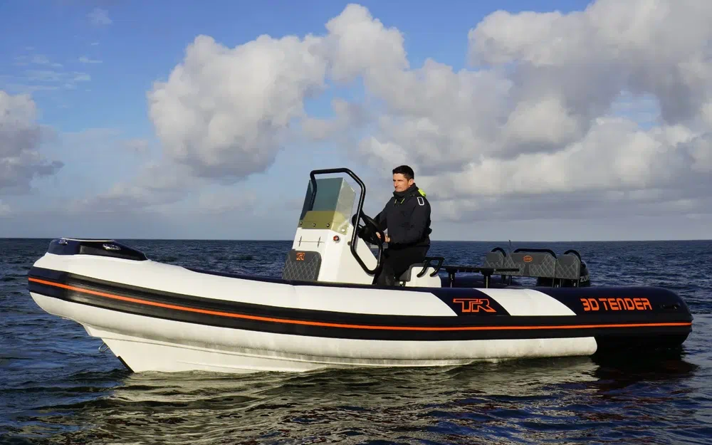 slider 6 3D Tender TR6 70cv