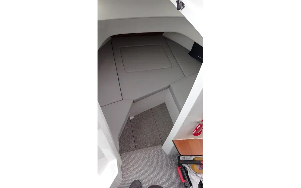 slider 5 Beneteau Barracuda 7