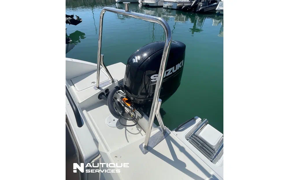 slider 8 Beneteau Flyer 7