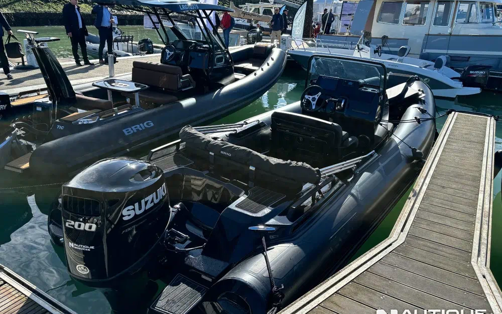 slider 9 Brig Navigator 22