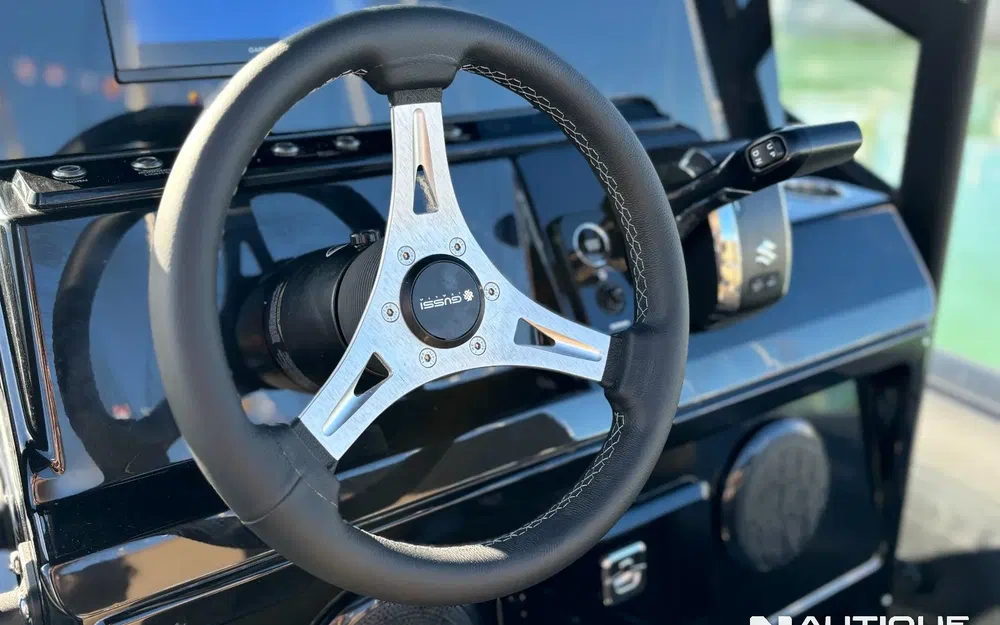 slider 12 Brig Navigator 22