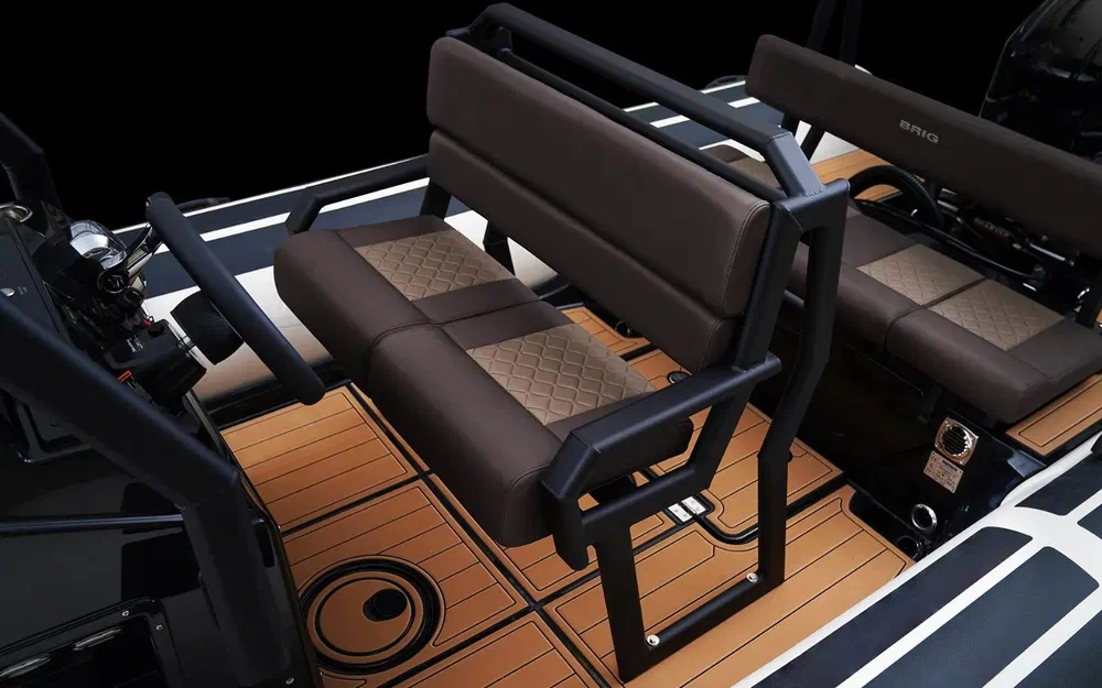 slider 18 Brig Navigator 22
