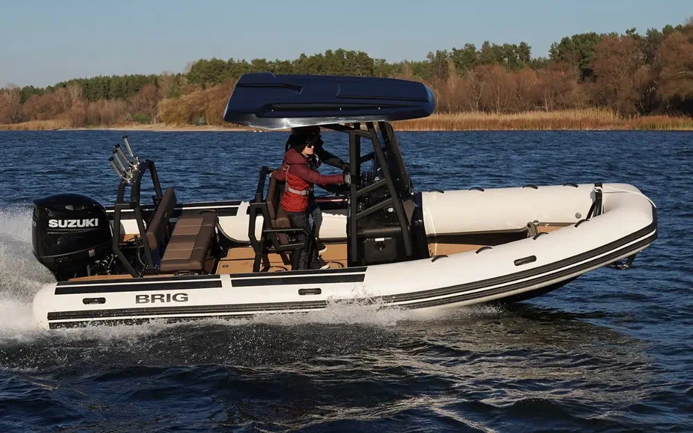 slider 33 Brig Navigator 22