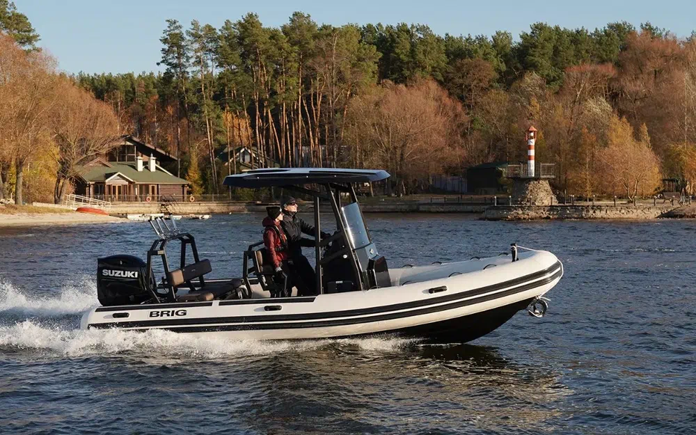 slider 34 Brig Navigator 22