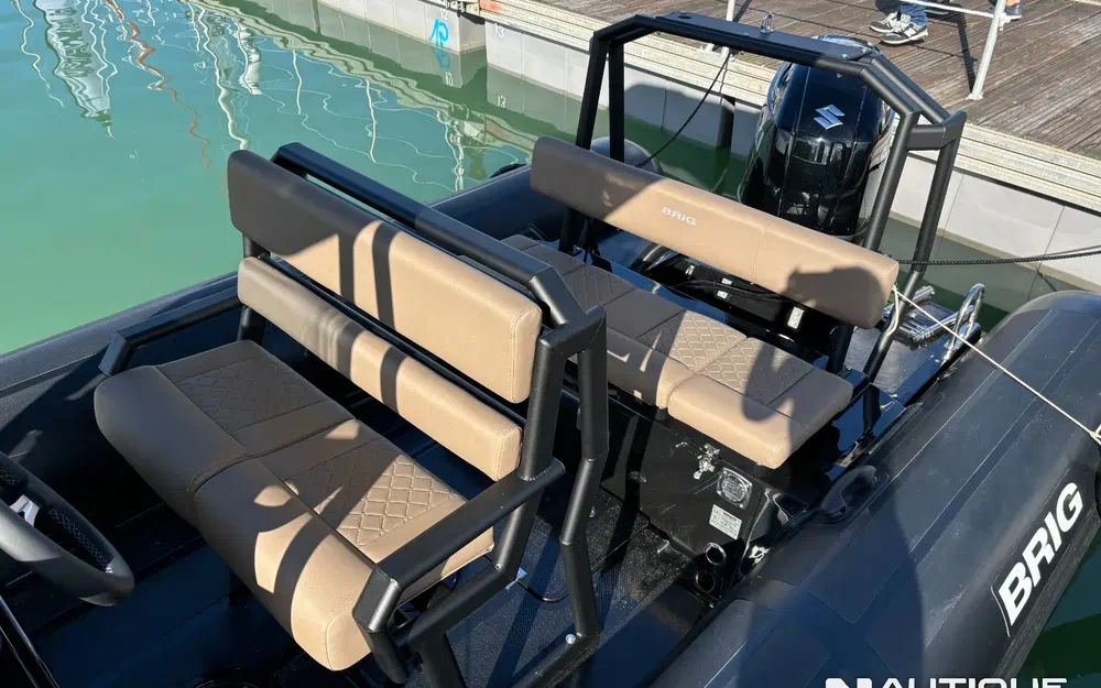 slider 6 Brig Navigator 22