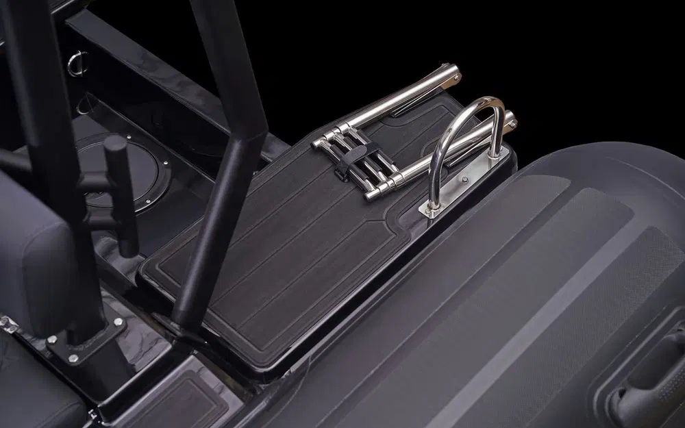 slider 6 Brig Navigator 20