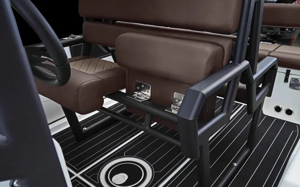 slider 6 Brig Navigator 24