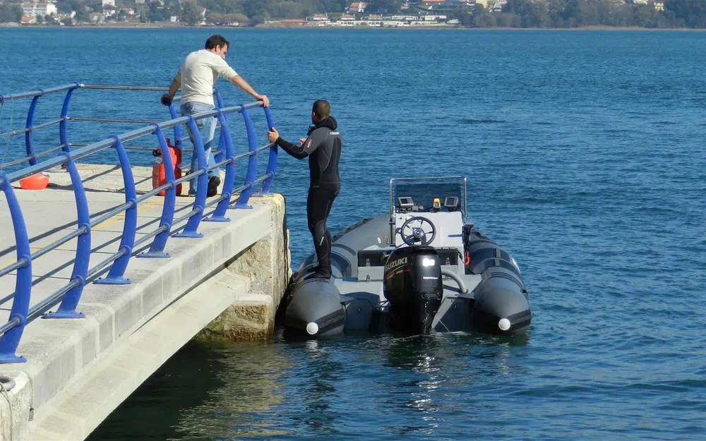 slider 1 Tarpon AD 55