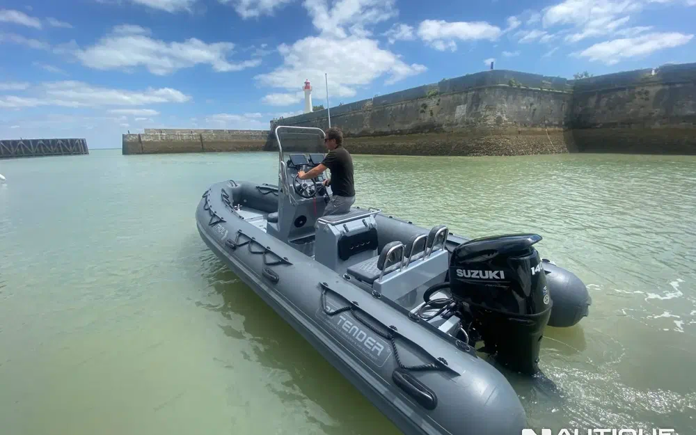 slider 3 3D Tender Patrol 600