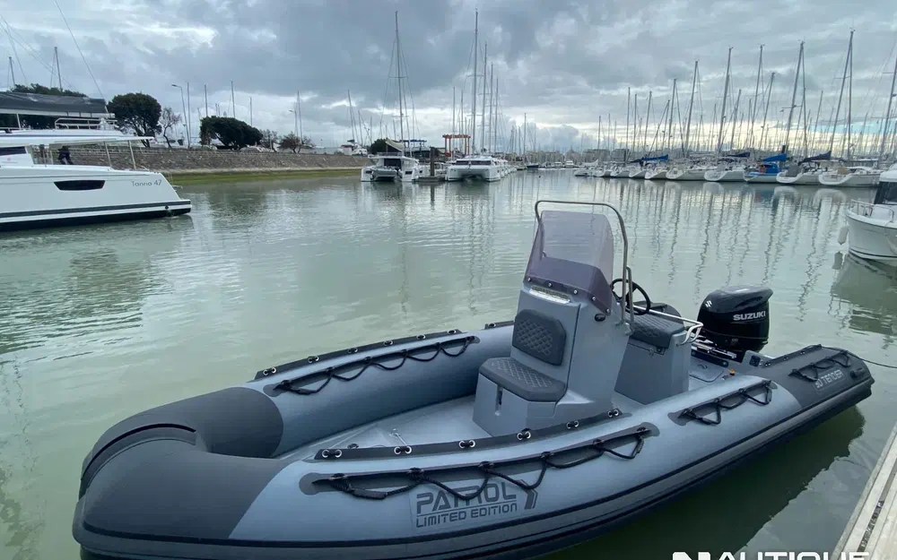 slider 8 3D Tender Patrol 600
