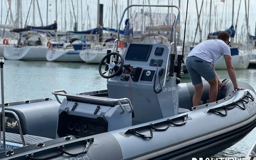 slider 8 3D Tender Patrol 650