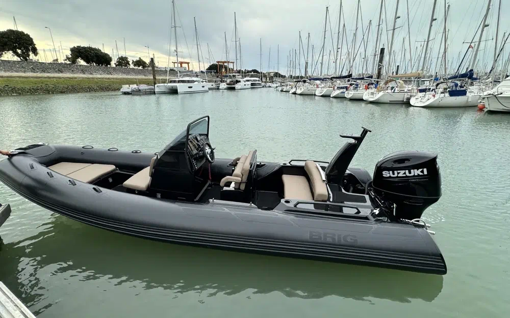 slider 1 Brig Eagle 6.7