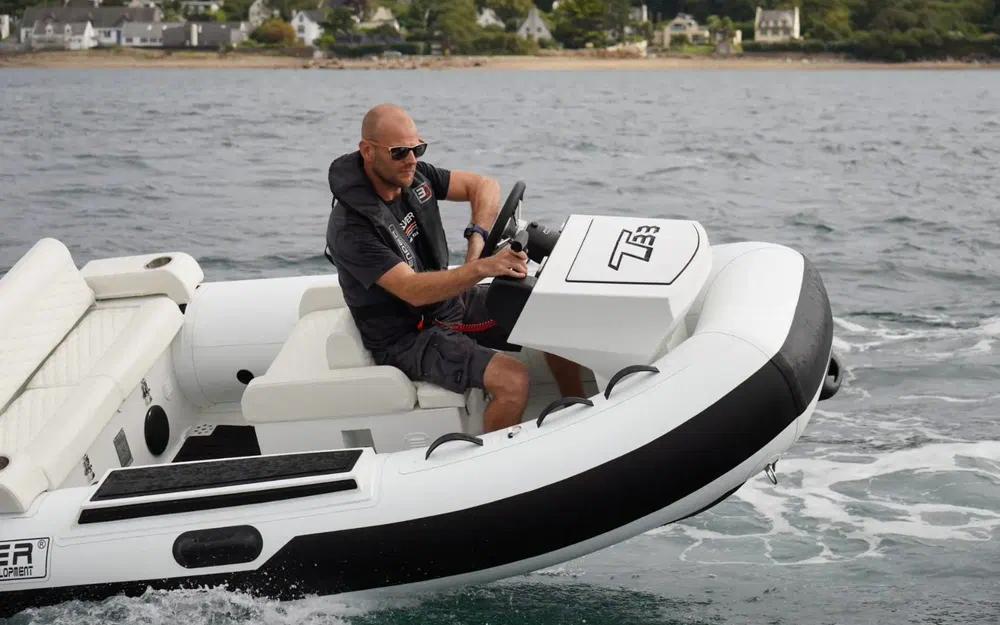 slider 9 3D Tender T33