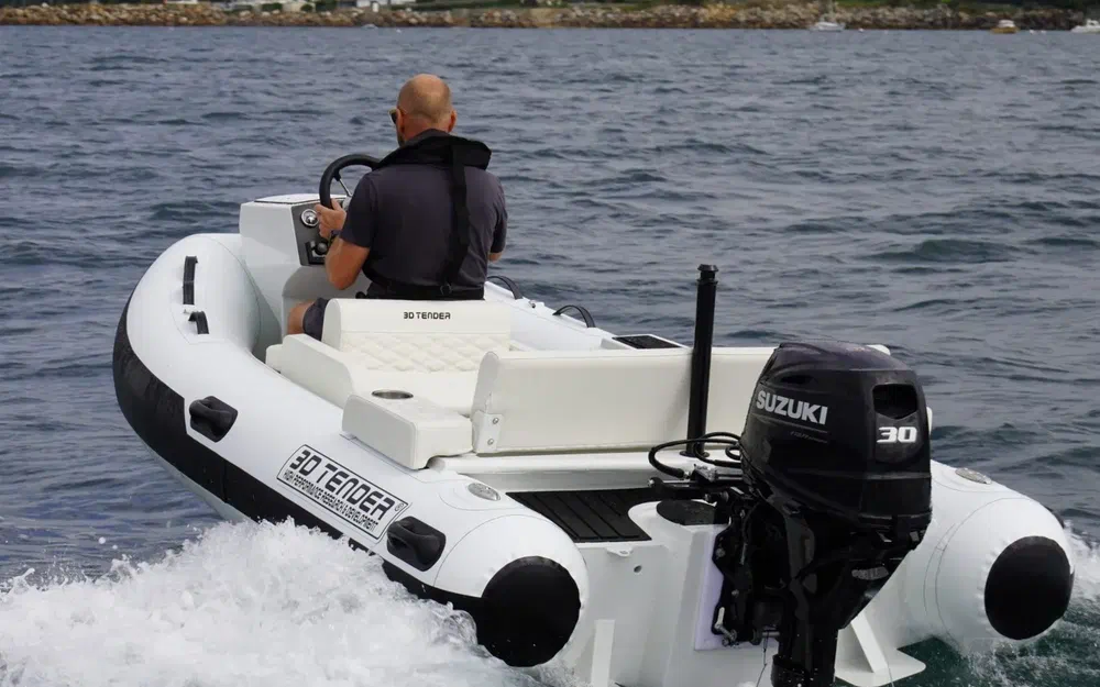 slider 8 3D Tender T33