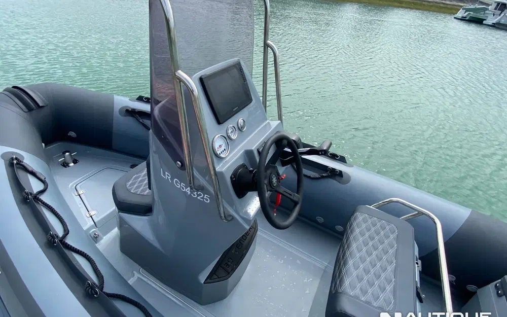 slider 5 3D Tender Patrol 550