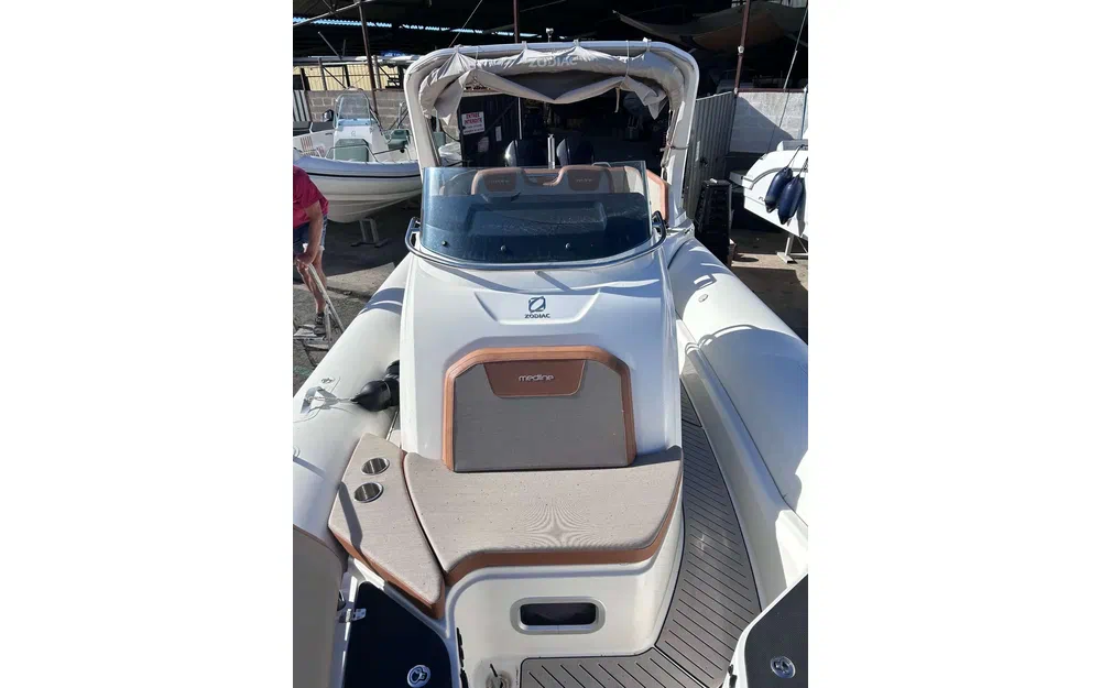 slider 7 Zodiac Medline 9