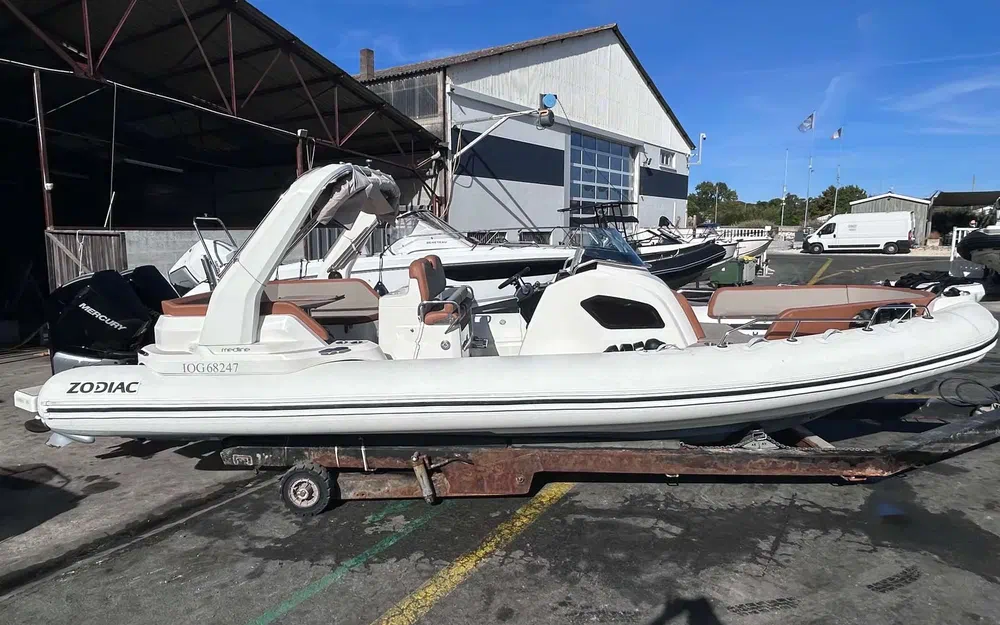 slider 8 Zodiac Medline 9