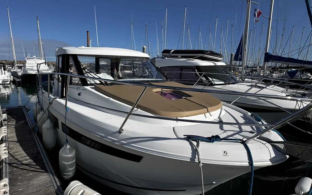 slider 2 Jeanneau Merry Fisher 855