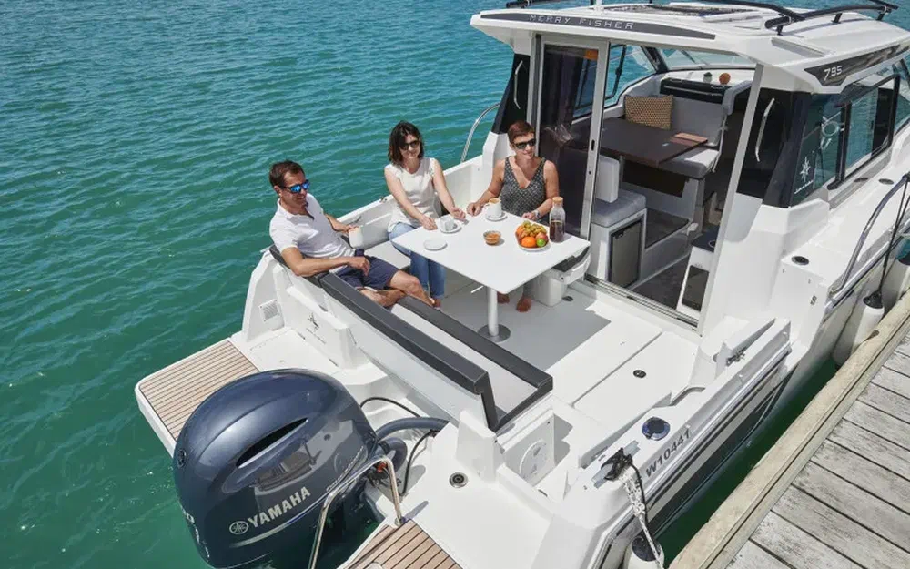 slider 5 Jeanneau Merry Fisher 795