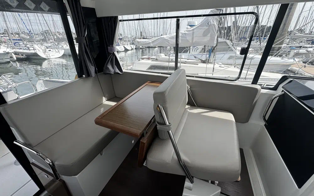 slider 12 Jeanneau Merry Fisher 895