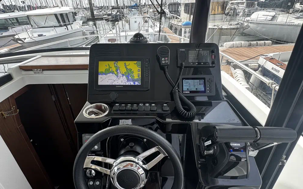 slider 19 Jeanneau Merry Fisher 895