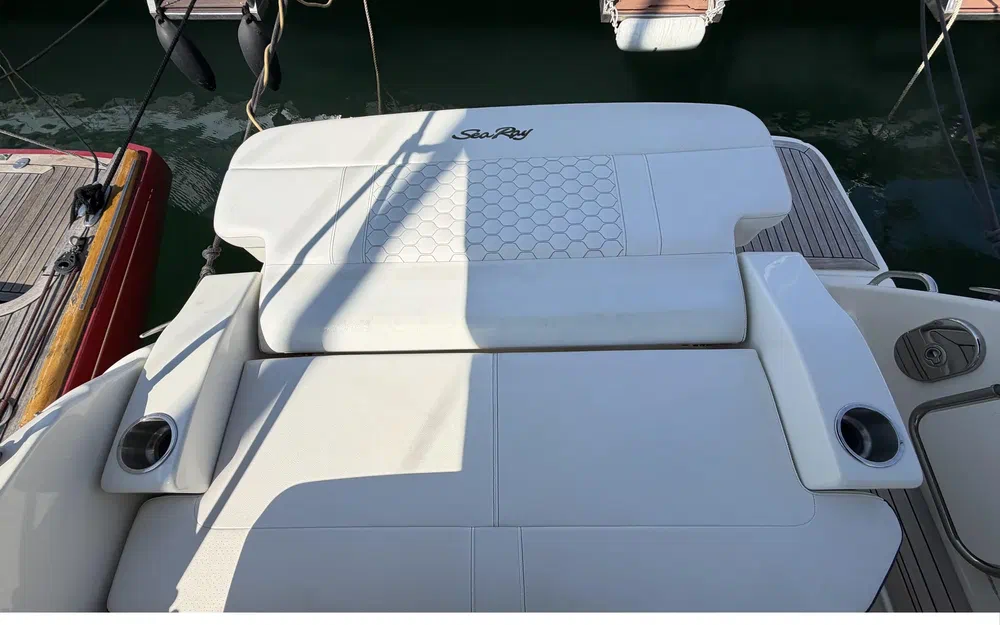 slider 33 Sea Ray 265 Sundancer