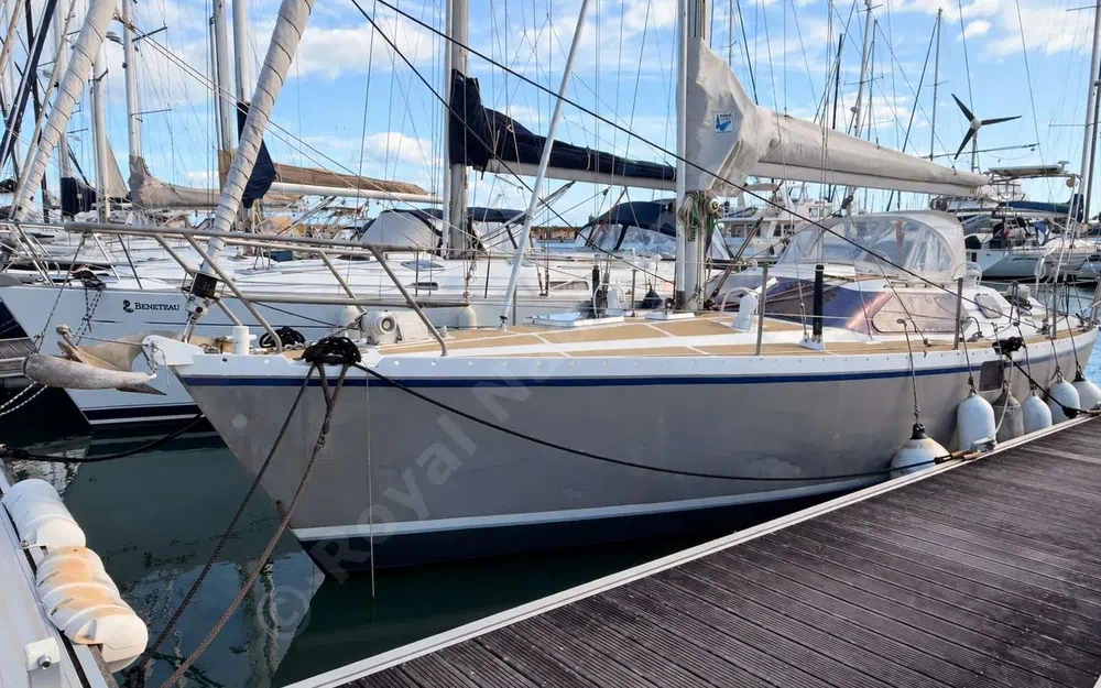 slider 0 Techniforme Yachting Selection Porto 37