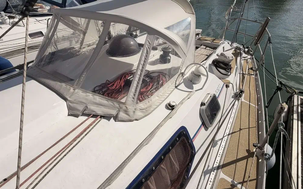 slider 3 Techniforme Yachting Selection Porto 37