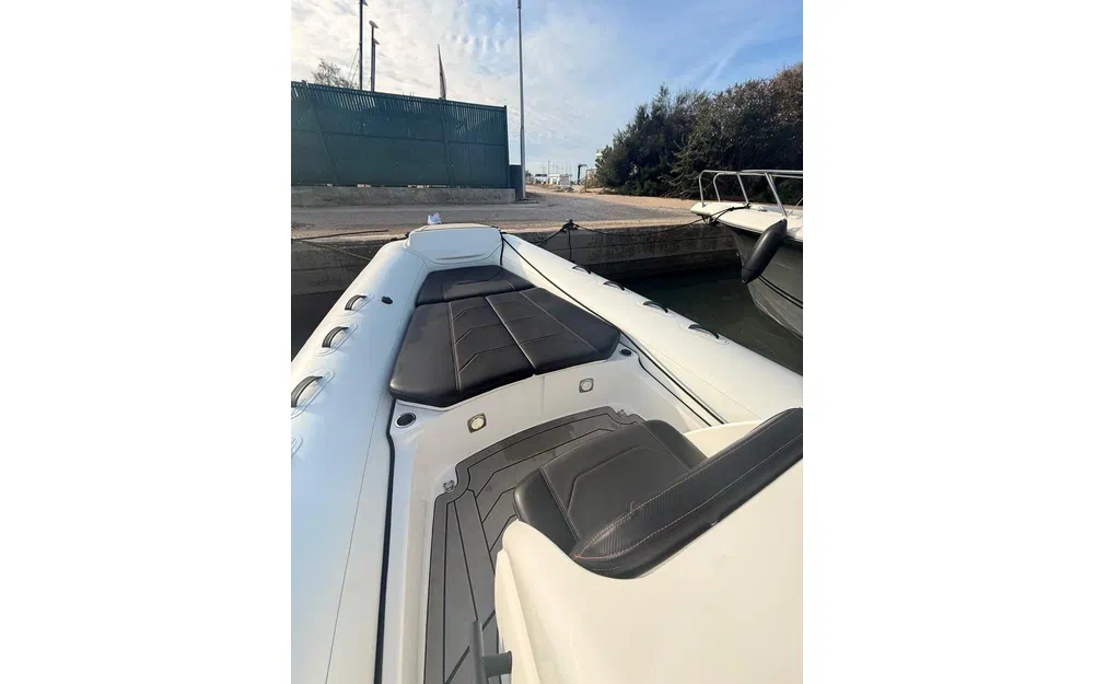 slider 4 Grand Golden Line G850