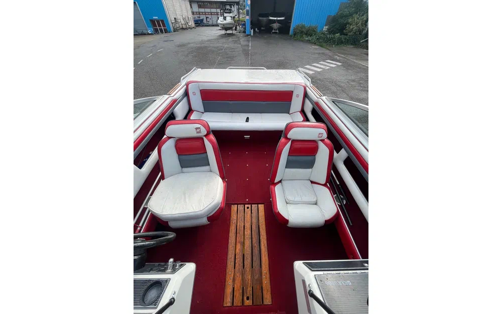 slider 10 Four Winns Horizon 200