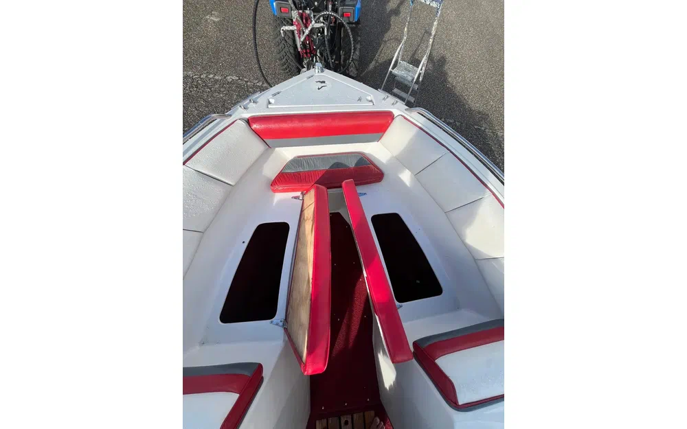 slider 13 Four Winns Horizon 200